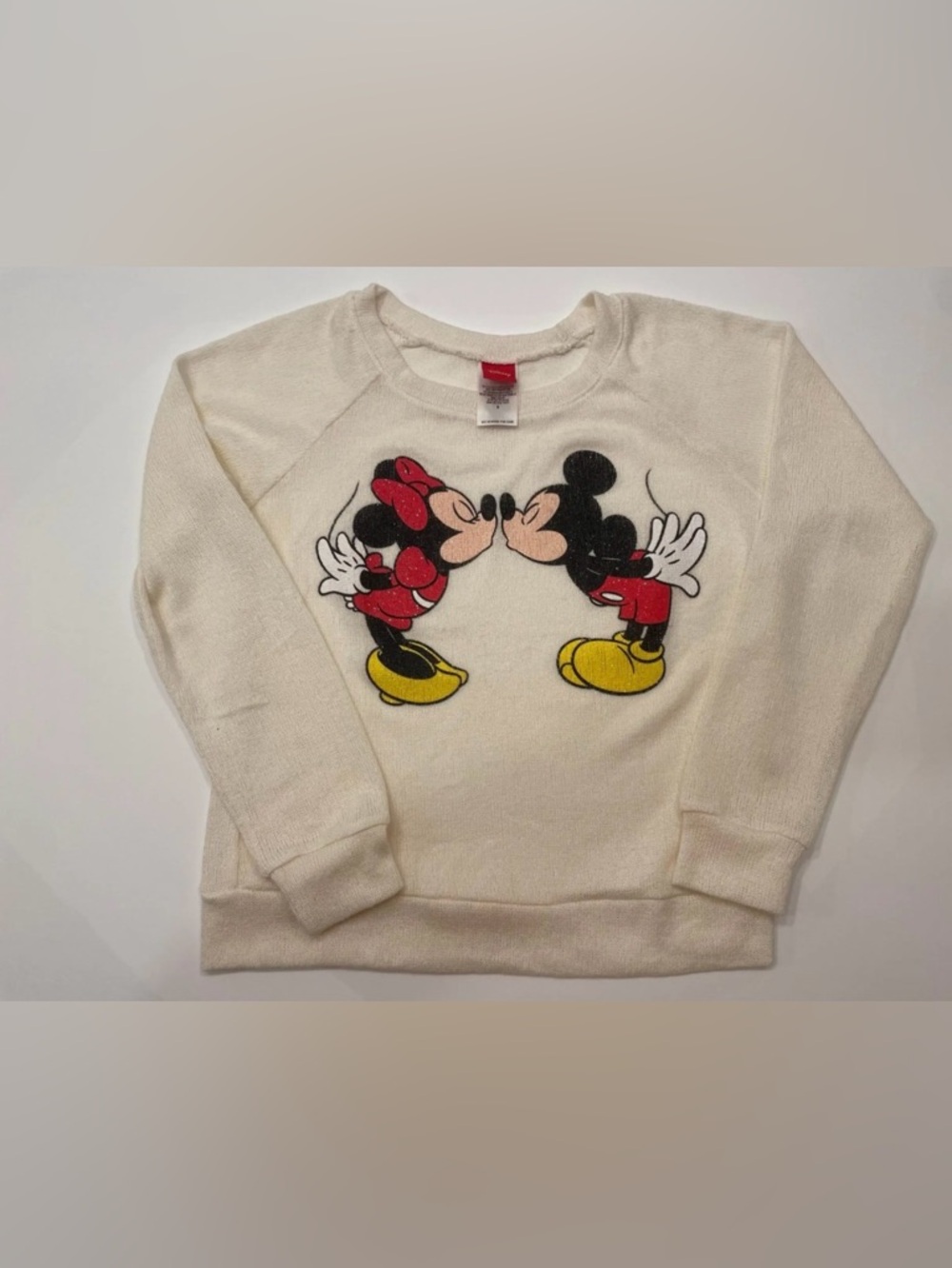 Disney Mickey & Minnie Kissing Knitted Cream Crewneck Sweater size Adult Large